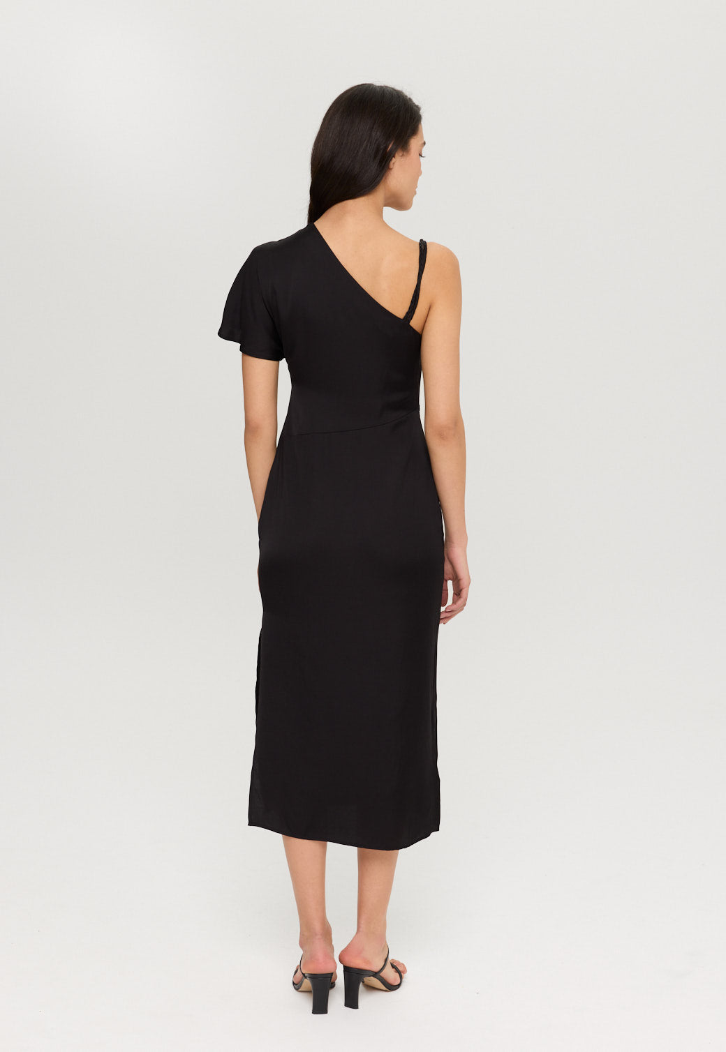 שמלת מידי א-סימטרית לנשים